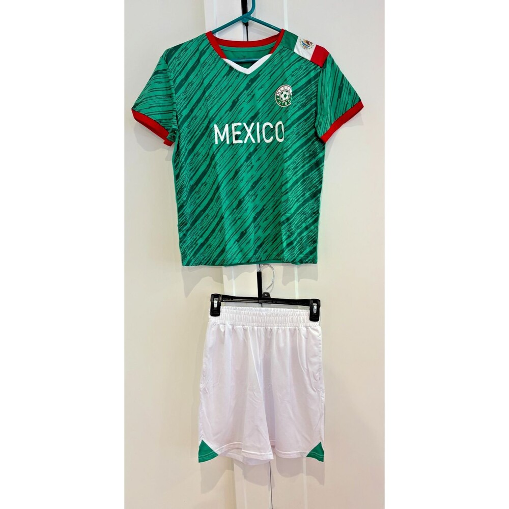 SOCCER Shirt Shorts Boys Girls Size 14 Jersey Set Football World Cup MEXICO NWT